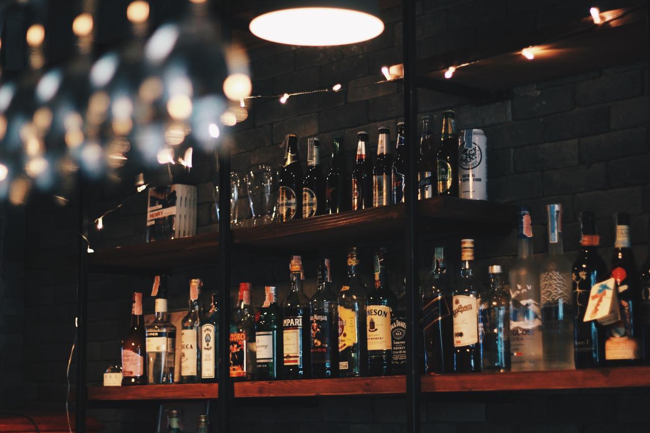 Henry'S Hotel & Gastropub Бангкок Экстерьер фото